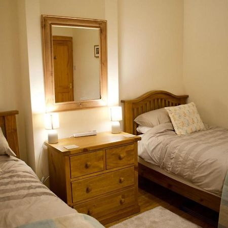 Newly Refurbed Home With Free Parking Эдинбург Экстерьер фото